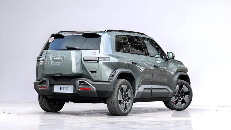Leopard Tai 03 electric crossover
