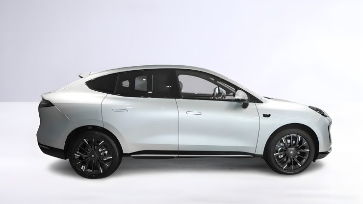 Електричний кросовер Aion Hyptec HT