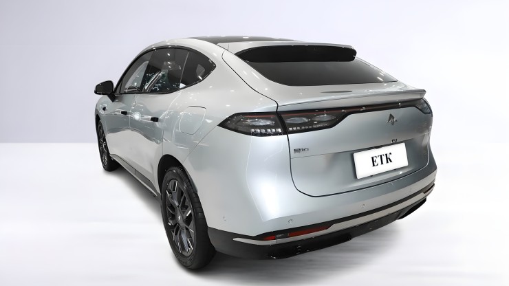 Электрический кроссовер Aion Hyptec HT