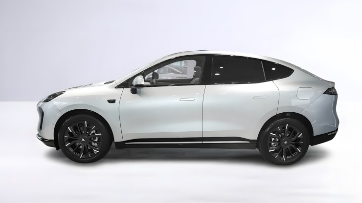 Электрический кроссовер Aion Hyptec HT