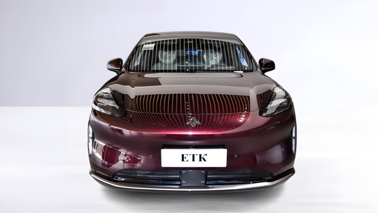 Електричний кросовер Aion Hyptec HT