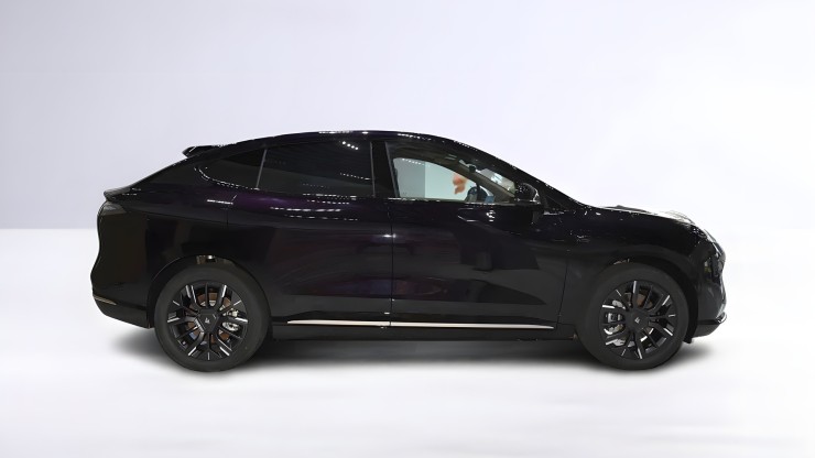 Електричний кросовер Aion Hyptec HT