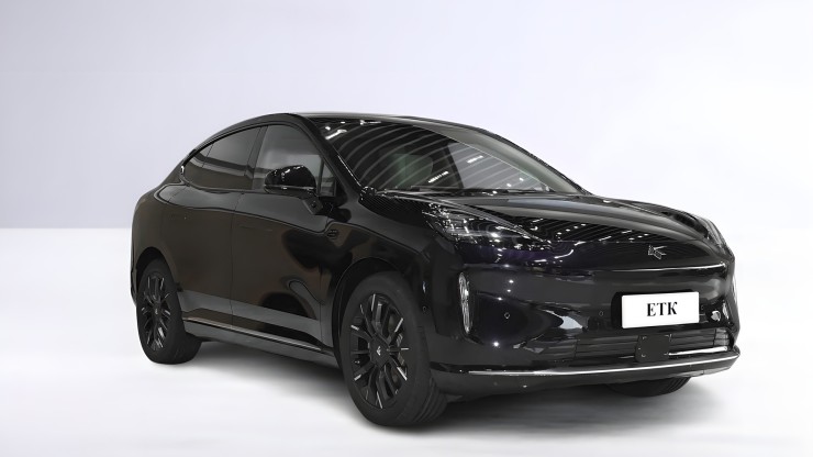 Электрический кроссовер Aion Hyptec HT