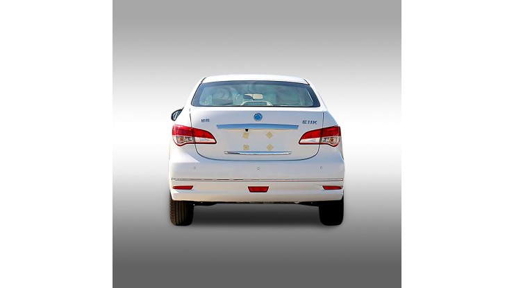 Dong Feng E11k_electric_sedan_white_006