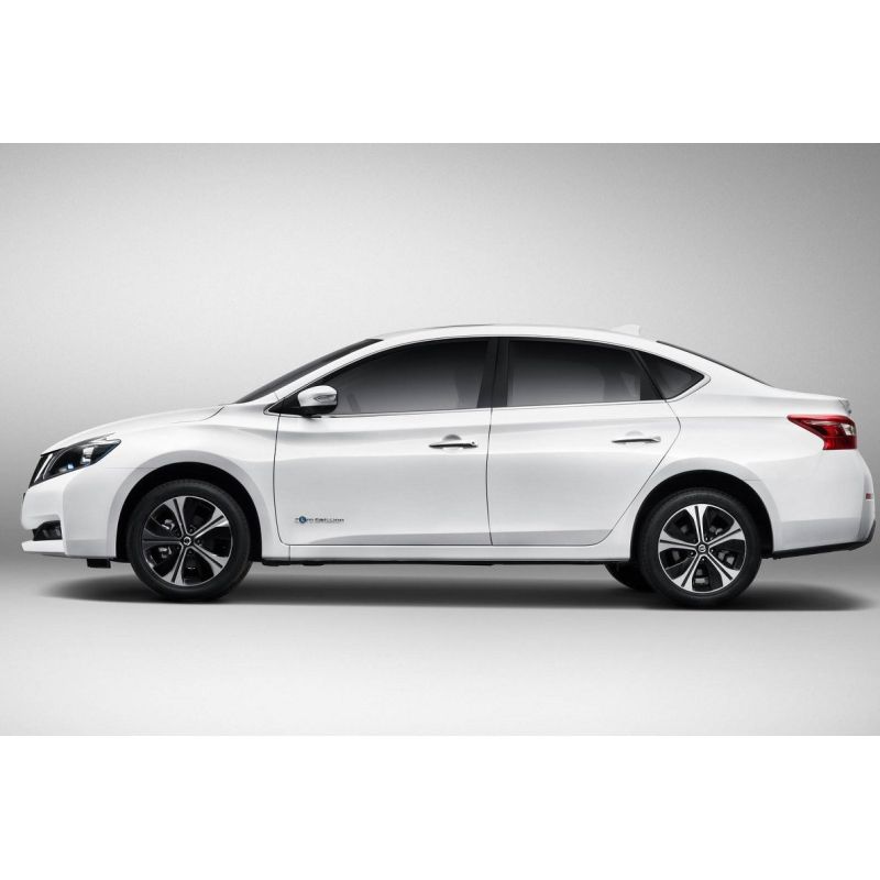 Nissan Sylphy Zero Emission - динамічний електричний седан