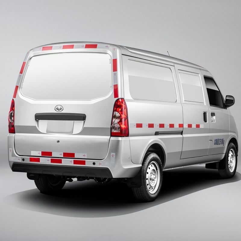 Електричний вантажний мінівен M70-EV