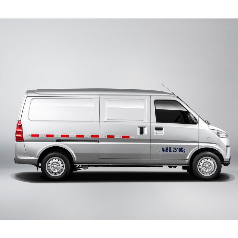 Електричний вантажний мінівен M70-EV