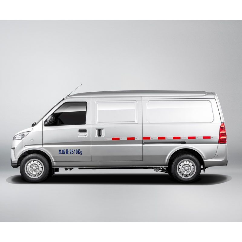 Електричний вантажний мінівен M70-EV