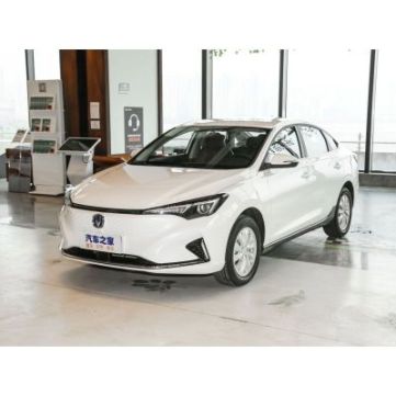 Чотиридверний седан EADO 460 EV