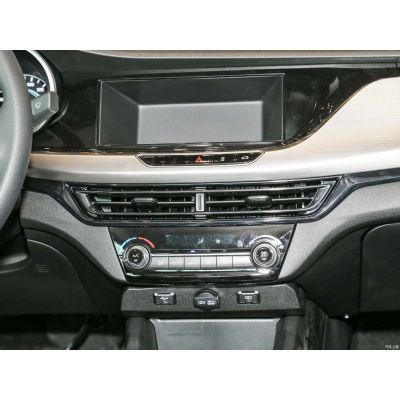 Чотиридверний седан EADO 460 EV