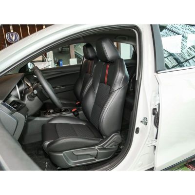 Чотиридверний седан EADO 460 EV