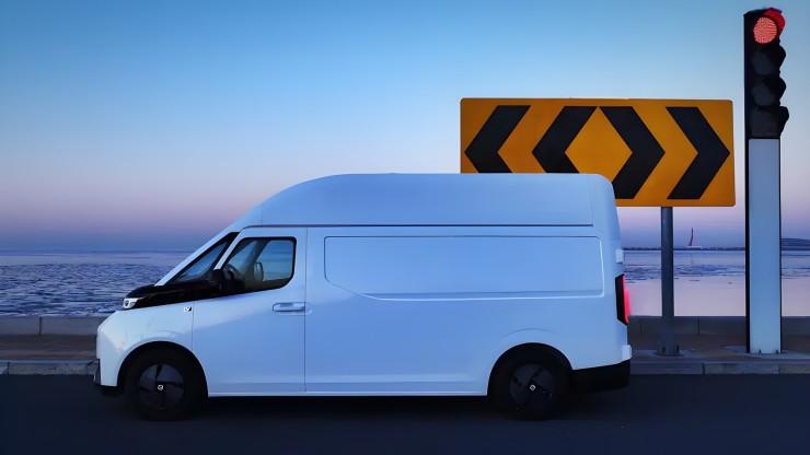 Електричний вантажний Мінівен Farizon SuperVan